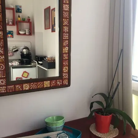 לינה וארוחת בוקר Maree Seafront