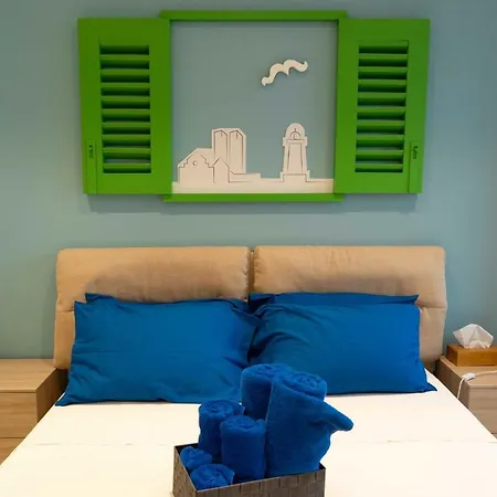 לינה וארוחת בוקר Maree Seafront