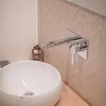 Maree Seafront B&B - Sea View King Room فندق مبيت وإفطار