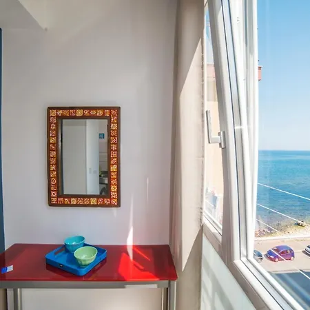 Mareè Seafront Bed & Breakfast 4*