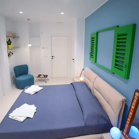 Maree Seafront B&B - Sea View King Room فندق مبيت وإفطار