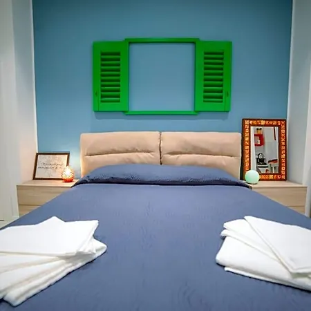 Maree Seafront - Sea View King 4* Мольфетта
