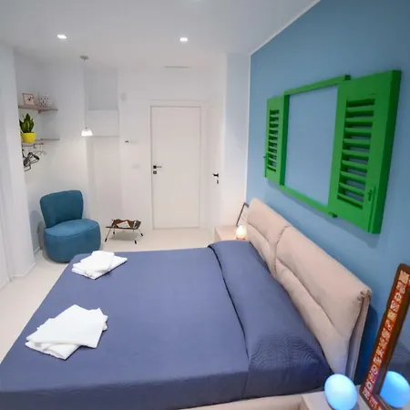 Bed & Breakfast Mareè Seafront 4*