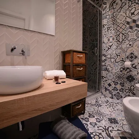 Maree Seafront 莫尔费塔