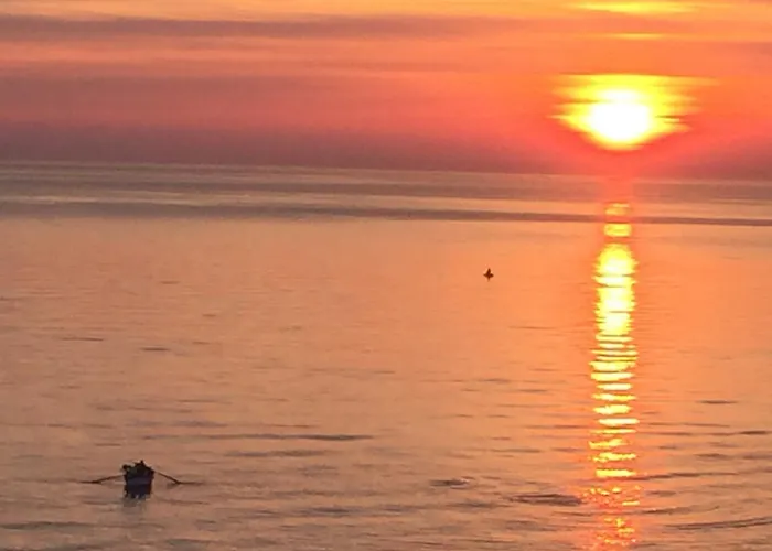 Maree Seafront Frühstückspension 4*